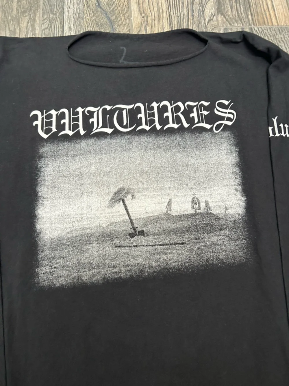 🔥‎ Kanye West Yeezy Vultures Volume 1 Album RAP Concert Tour LS Graphic T-Shirt